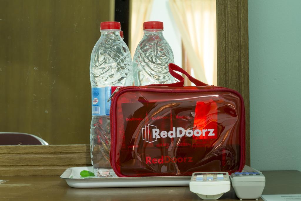 Reddoorz @ Padma Utara Hotel Legian Kültér fotó