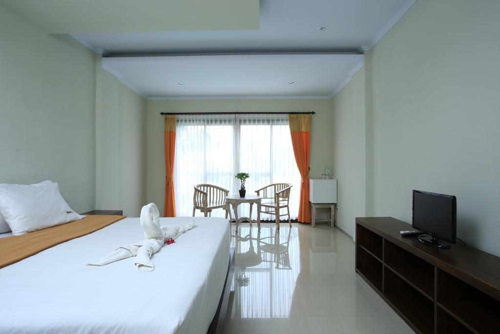Reddoorz @ Padma Utara Hotel Legian Kültér fotó